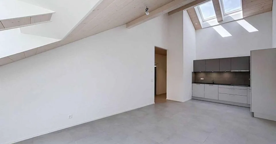 Appartement neuf de 2.5 pièces dans les combles – Foto 2 von 11