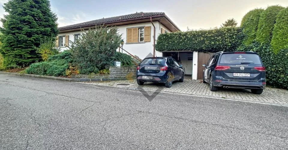 4.5 Zimmer Einfamilienhaus in Le Mouret – Foto 9 von 9