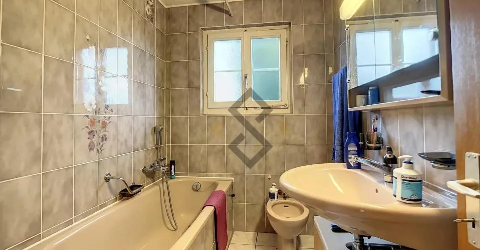4.5 Zimmer Einfamilienhaus in Le Mouret – Foto 8 von 9