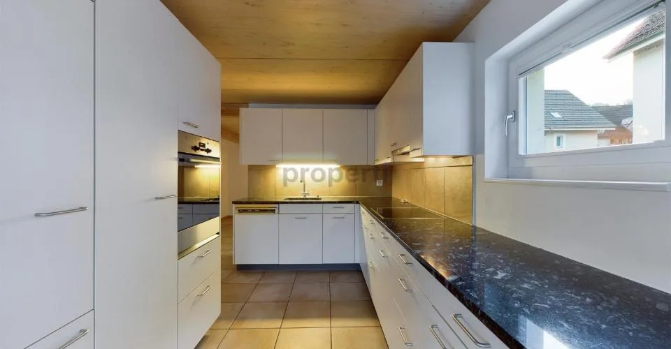 Haus-im-Haus-Gefühl mit 2 Badezimmern und Supermarkt vor der Tür – Foto 4 von 23