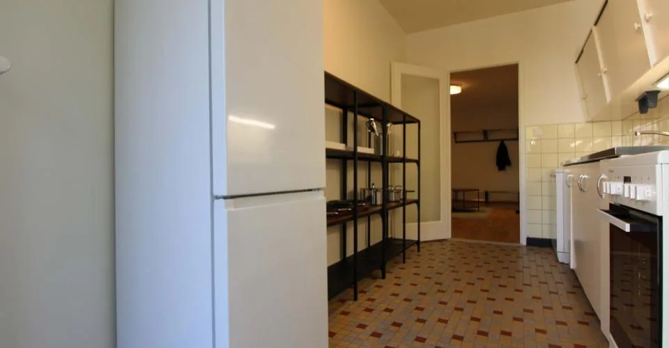 Your Next Chapter Starts Here - Furnished Room in a Top Location – photo 30 of 54