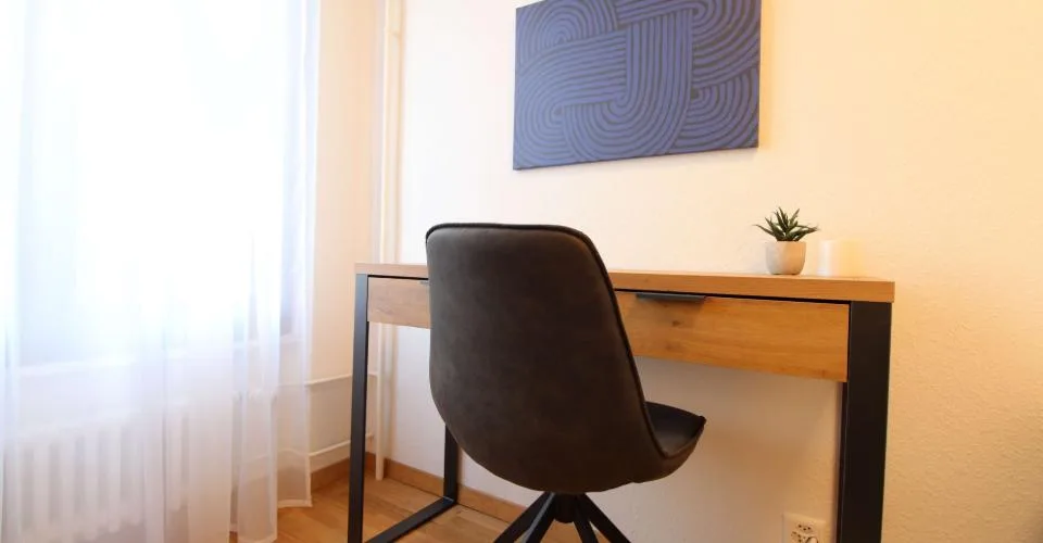 Your Next Chapter Starts Here - Furnished Room in a Top Location – photo 18 of 54
