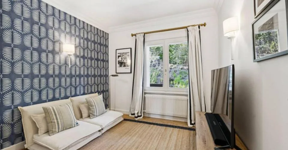 Atemberaubende Aussicht von diesem individuellen Haus – Foto 12 von 13