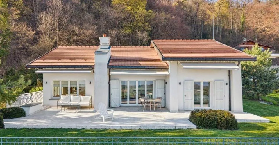 Atemberaubende Aussicht von diesem individuellen Haus – Foto 6 von 13