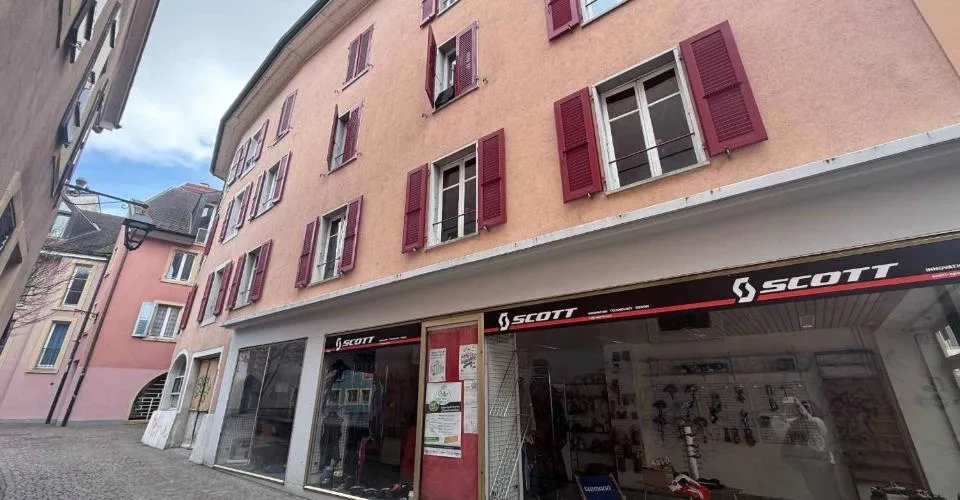 Immeuble mixte à fort potentiel de valorisation au cœur d'Yverdon-les-Bains – Foto 4 von 13