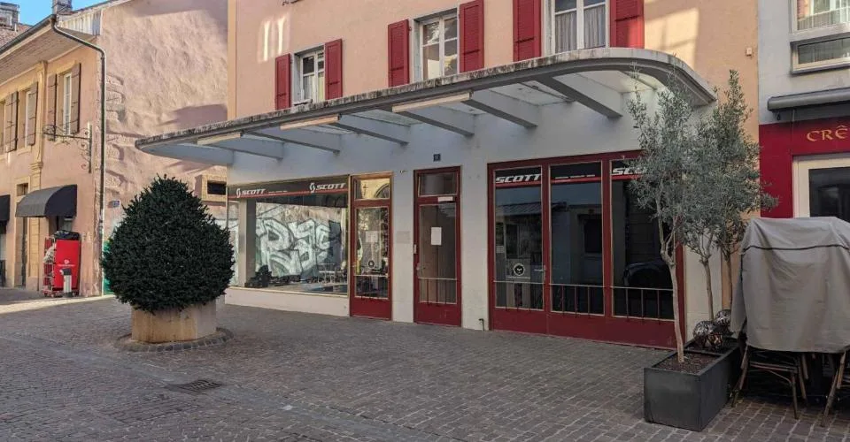 Immeuble mixte à fort potentiel de valorisation au cœur d'Yverdon-les-Bains – Foto 3 von 13