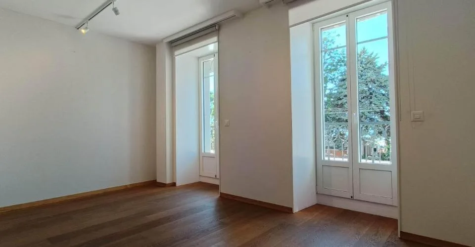 MONTREUX FACE AUX QUAIS ! EXEPTIONNEL APPARTEMENT CONTEMPORAIN - 4,5 – photo 8 sur 13