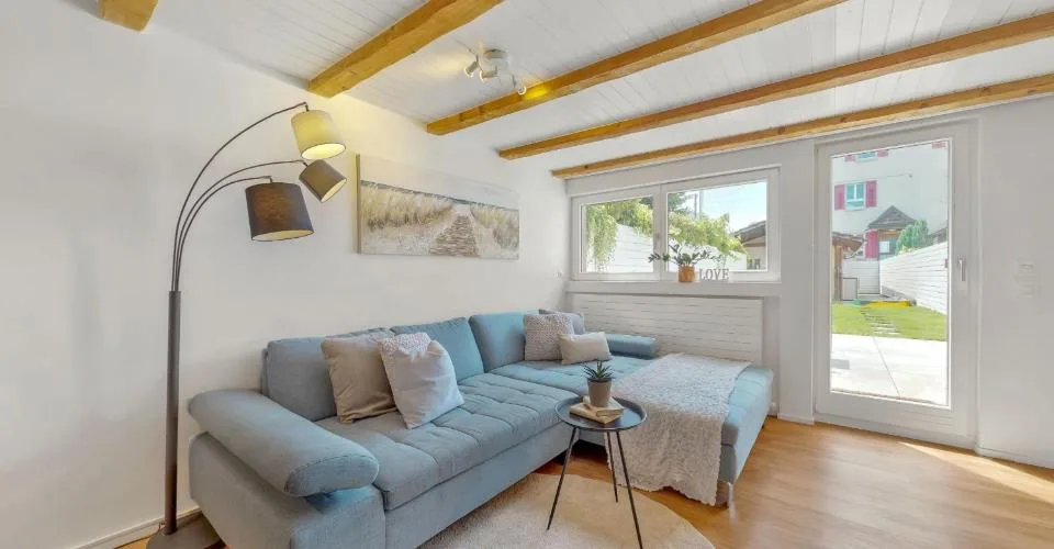 Réservé - Charmante maison mitoyenne de 5,5 pièces à Niederuzwil – Votre nouveau bonheur familial ! – photo 2 of 13