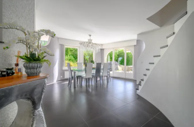 Splendide villa d'architecte – Foto 6 von 12