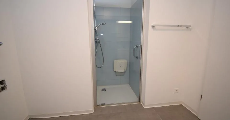 Appartement moderne (construction 2017) au cœur de la Vallemaggia avec des finitions de haute qualité et vue sur les montagnes – photo 18 sur 19