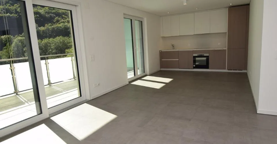 Appartement moderne (construction 2017) au cœur de la Vallemaggia avec des finitions de haute qualité et vue sur les montagnes – photo 12 sur 19