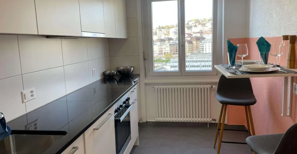Chambre meublée dans un appartement rénové dans un emplacement privilégié – Foto 10 von 32