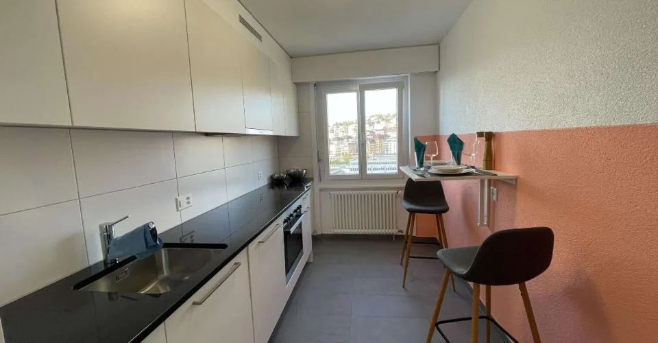 Chambre meublée dans un appartement rénové dans un emplacement privilégié – Foto 15 von 32