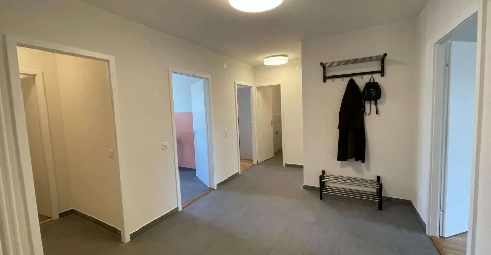 Chambre meublée dans un appartement rénové dans un emplacement privilégié – Foto 19 von 32