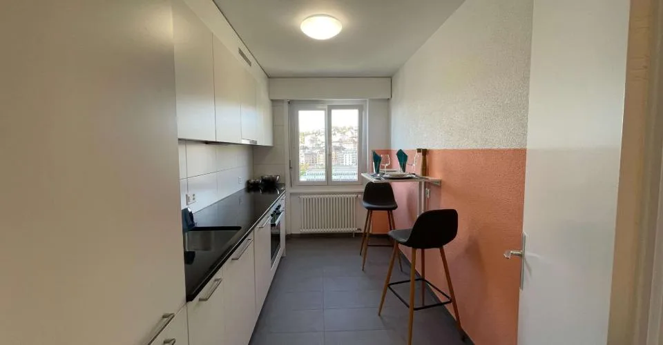 Chambre meublée dans un appartement rénové dans un emplacement privilégié – Foto 14 von 32