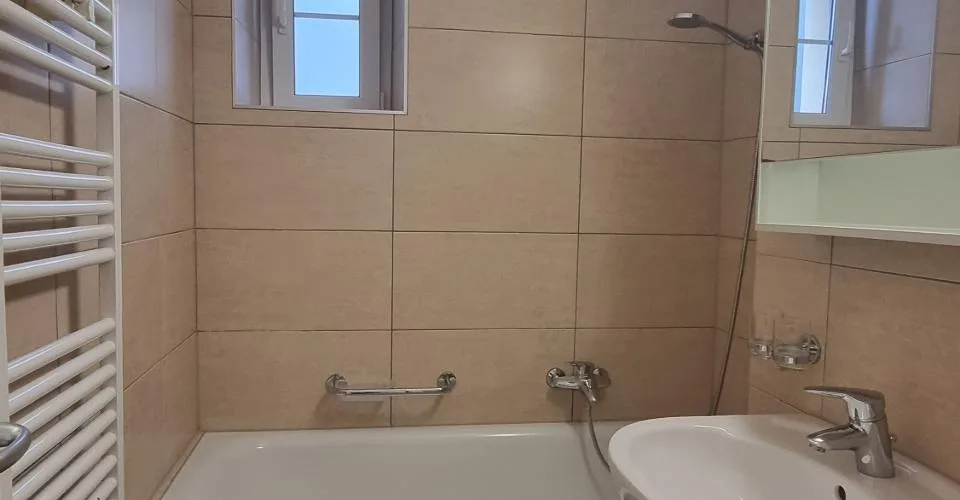 Appartement 4 pièces - balcon - vue - Neuchâtel – Foto 7 von 7