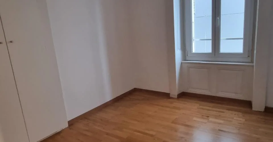 Appartement 4 pièces - balcon - vue - Neuchâtel – Foto 6 von 7