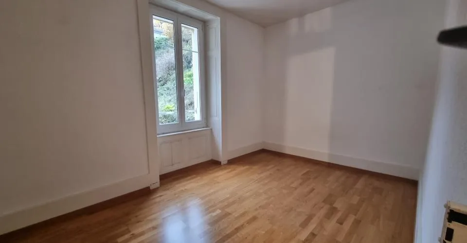 Appartement 4 pièces - balcon - vue - Neuchâtel – Foto 4 von 7
