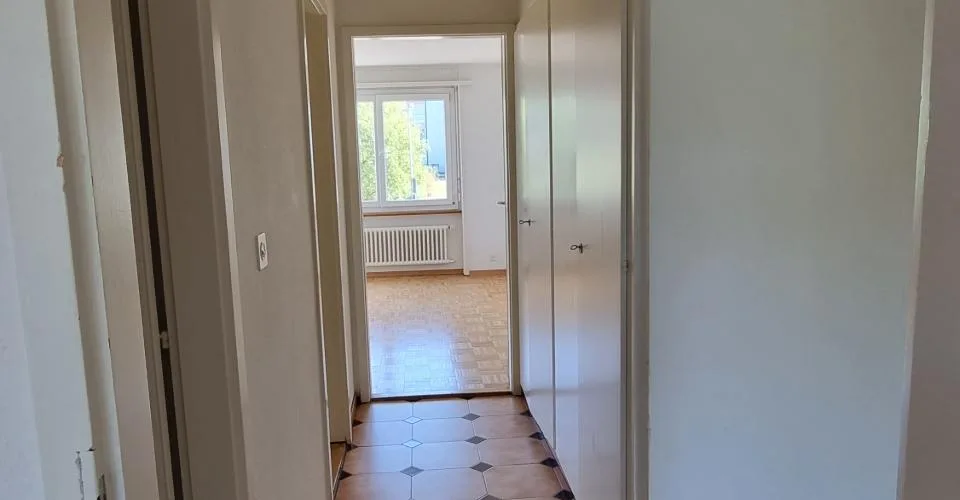 Colombier - appartement 4 pièces – Foto 6 von 8