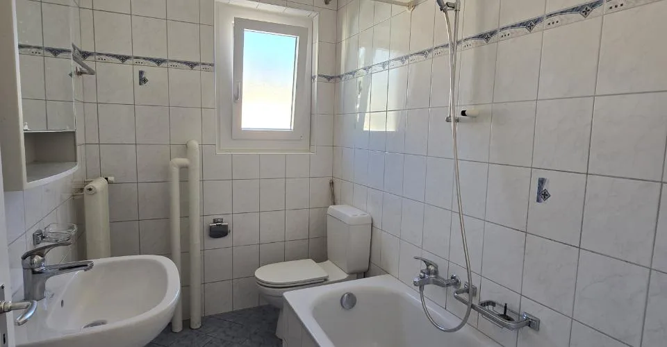 Appartement bien placé à Neuchâtel – photo 2 sur 8