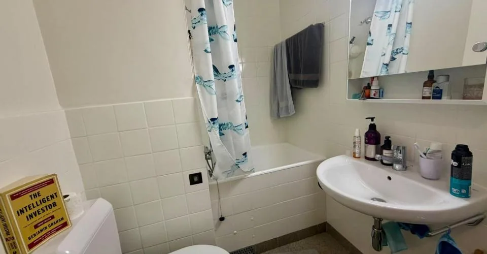 Charmant appartement 1,5 pièces au coeur de la Vieille-Ville de Genève – photo 4 of 5