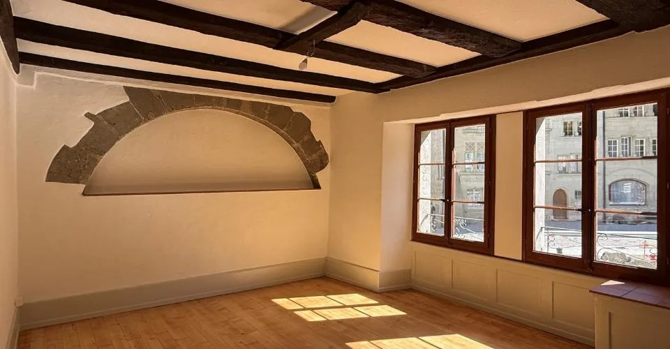 Appartement 2.5 pièces rénové en vieille ville de Fribourg – Foto 5 von 8