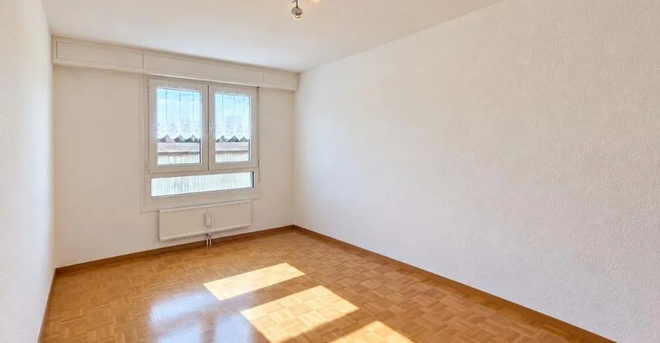 3.5 Zimmer Wohnung in La Chaux-de-Fonds – Foto 4 von 6
