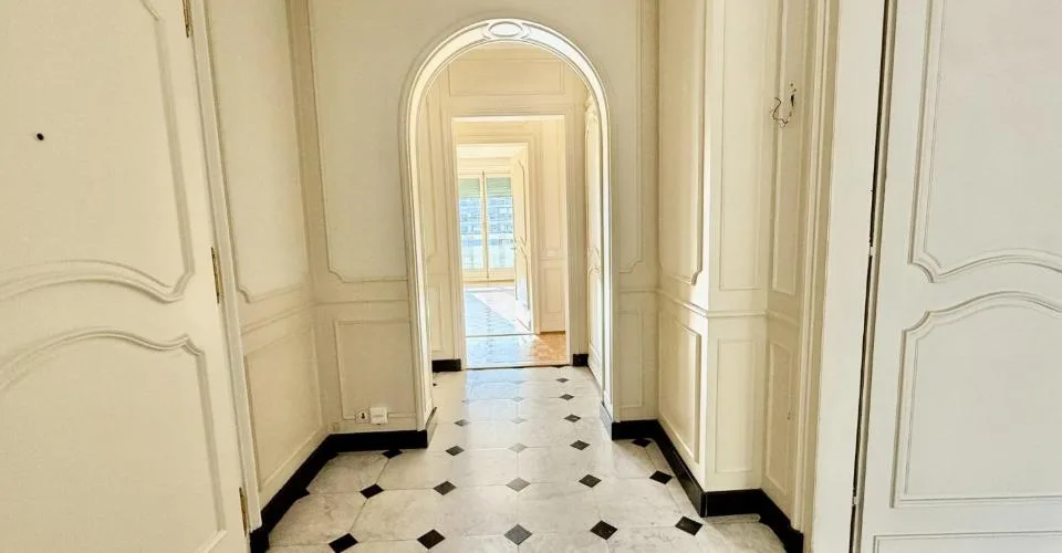Blühend - Schönes 4-Zimmer-Durchgangsapartment im 6. Stock – Foto 12 von 17