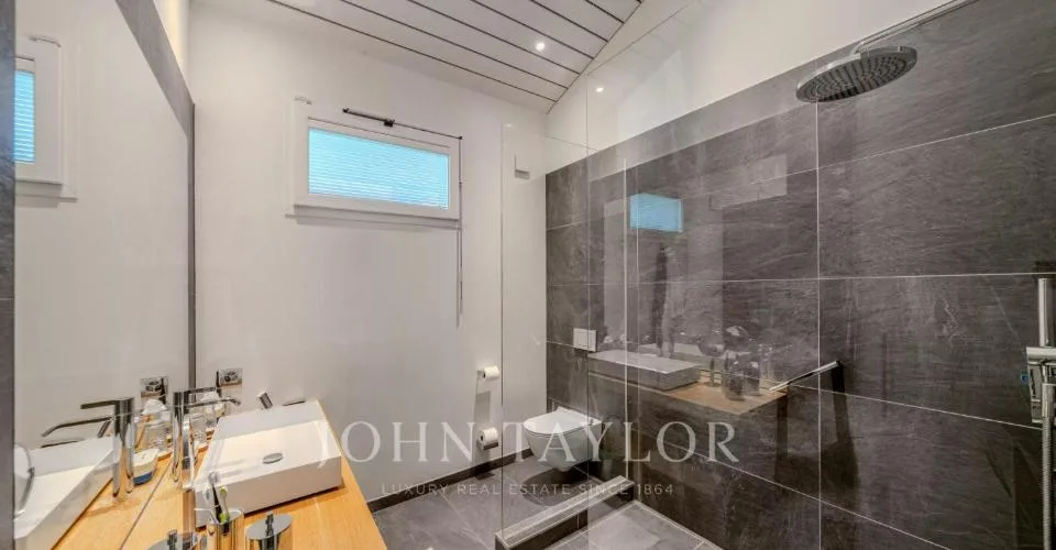 7.5 Zimmer Villa in Genolier – Foto 11 von 13