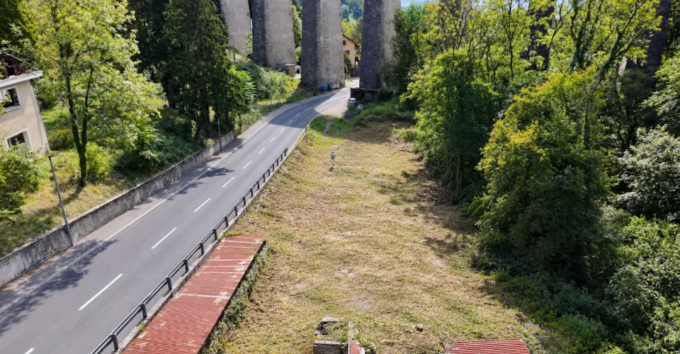 Parcelles en zone industrielle avec permis de construire – foto 3 di 4
