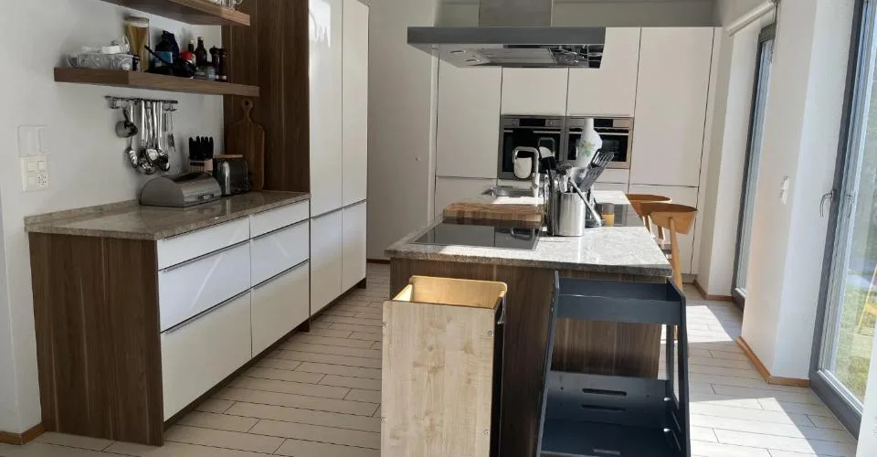 Villa individuelle d'exception avec jardin privatif à Prangins – Foto 2 von 6