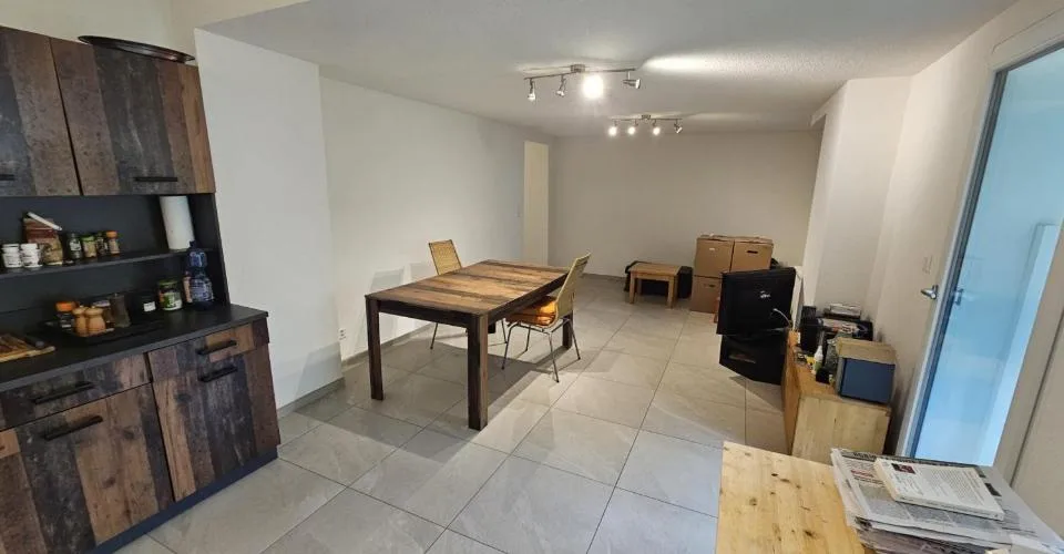 Zu vermieten in Soyhières 3,5-Zimmer-Wohnung mit Terrasse – Foto 2 von 13