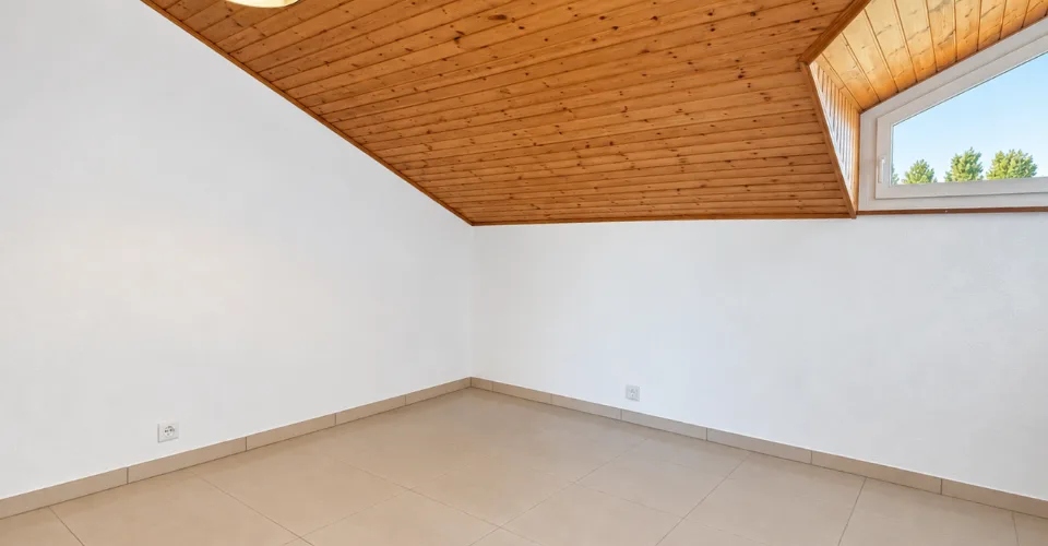 Un spacieux appartement de 5.5 pièces en duplex bénéficiant d'une grande terrasse. – photo 8 sur 11