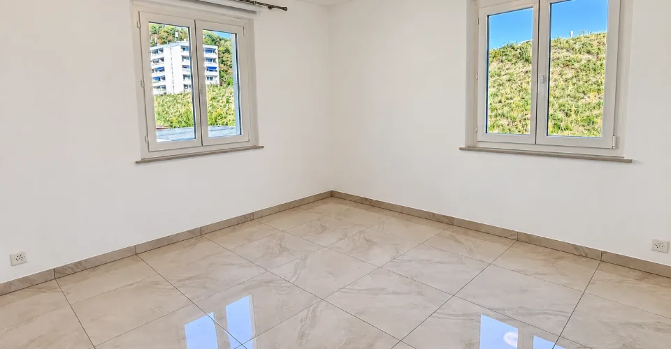 Un spacieux appartement de 5.5 pièces en duplex bénéficiant d'une grande terrasse. – photo 5 sur 11