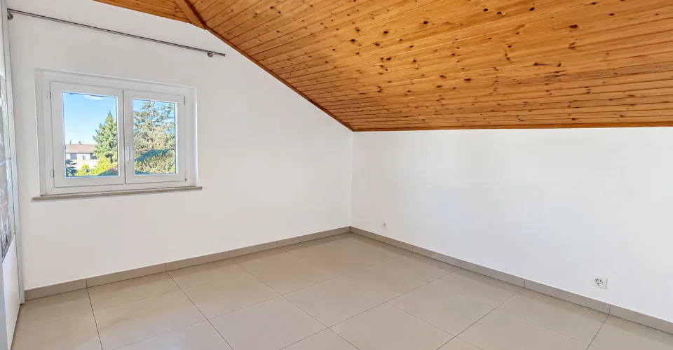 Un spacieux appartement de 5.5 pièces en duplex bénéficiant d'une grande terrasse. – photo 7 sur 11