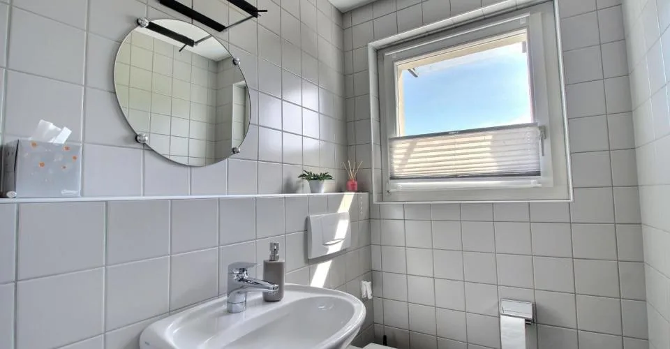 Wunderschöne Doppelhaushälfte, über 180 m2 Wohnfläche – Foto 7 von 13
