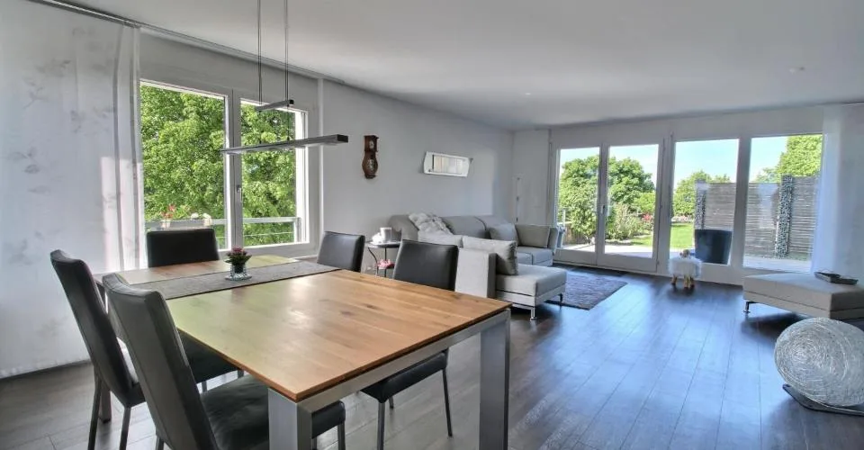Wunderschöne Doppelhaushälfte, über 180 m2 Wohnfläche – Foto 4 von 13
