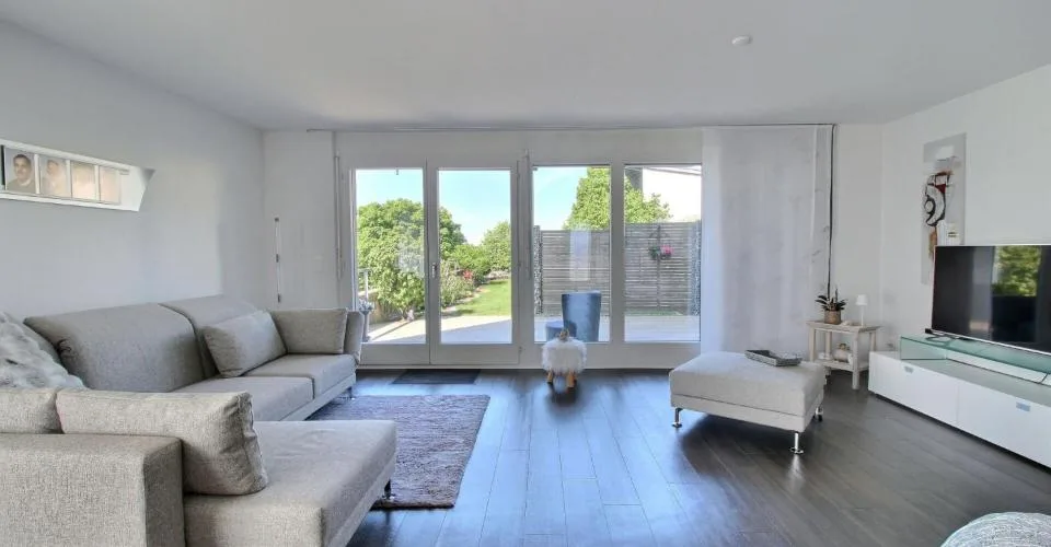 Wunderschöne Doppelhaushälfte, über 180 m2 Wohnfläche – Foto 3 von 13