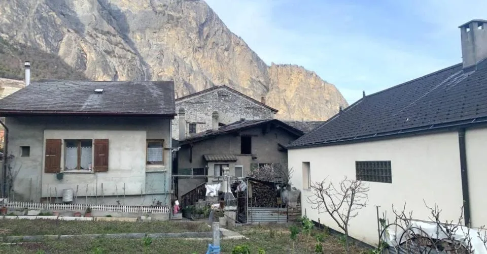 Dorfhaus mit 5,5 Zimmern in Chamoson – Foto 15 von 27