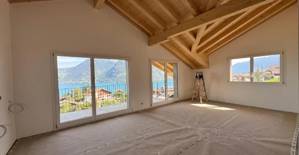 Herrliche Sicht auf den Thunersee, Grosszügige Terrasse (ca. 30 m²)... – Foto 9 von 15