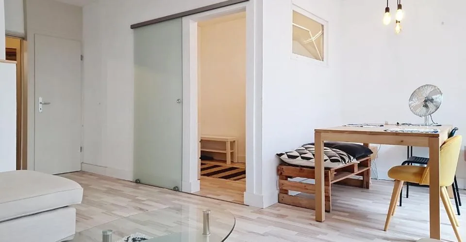 RARE ! APPARTEMENT A VENDRE AU COEUR DE GENEVE – foto 2 di 5