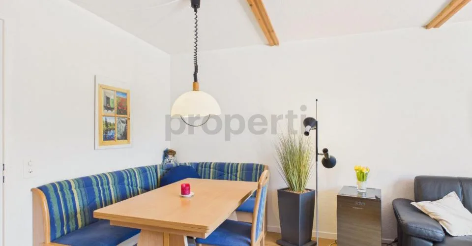 RÉSERVÉ - Terrasse ensoleillée et accès exclusif aux installations de piscine et de sport – Foto 5 von 11