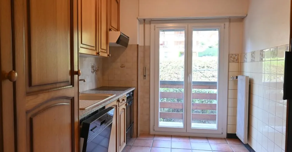 Appartement de 3 pièces d’environ 71 m2 ,vendu non meublé, avec deux balcons totalisant environ 15 m2 – photo 3 of 19
