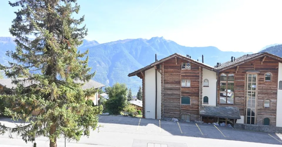 Appartement de 3 pièces d’environ 71 m2 ,vendu non meublé, avec deux balcons totalisant environ 15 m2 – photo 18 of 19