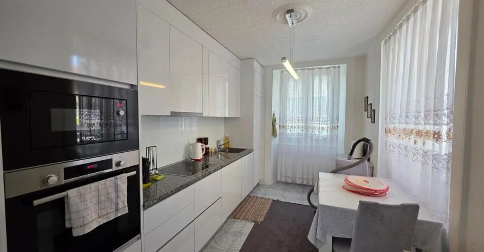 Maison jumelée avec deux logements et une terrasse – foto 7 di 13
