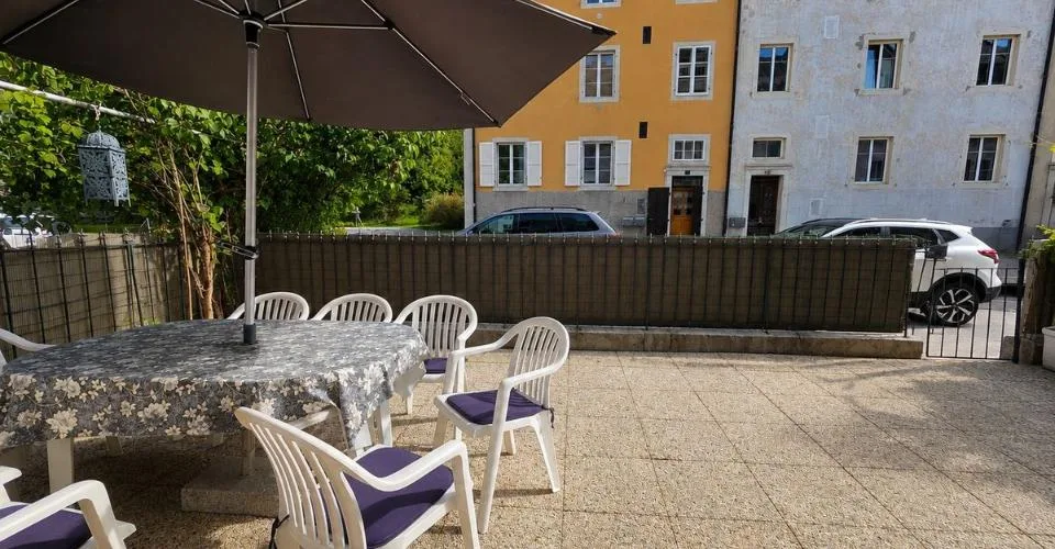 Maison jumelée avec deux logements et une terrasse – foto 4 di 13