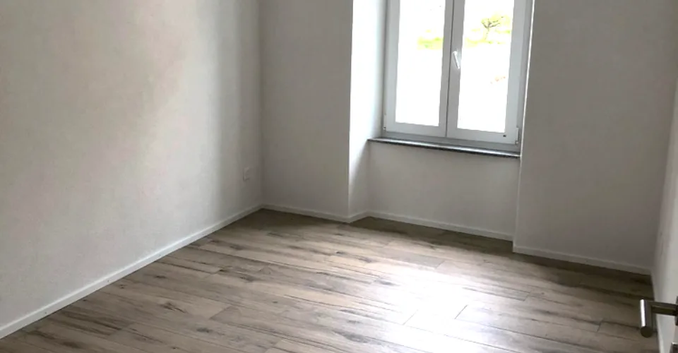 Appartement de 3,5 pièces rénové en 2021 à Payerne – photo 4 sur 5