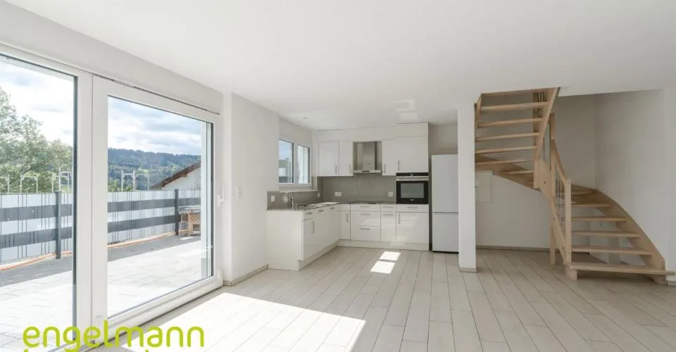 Propriété avec 3 maisons en rangée – Foto 4 von 12
