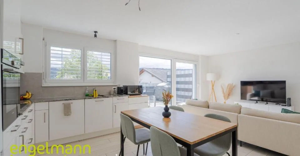 Propriété avec 3 maisons en rangée – Foto 8 von 12