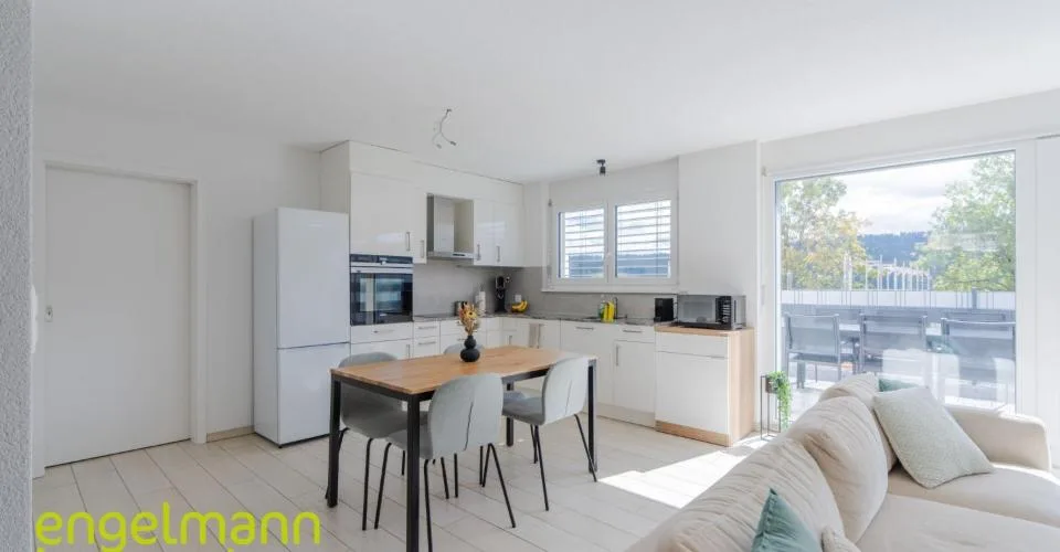 Propriété avec 3 maisons en rangée – Foto 7 von 12